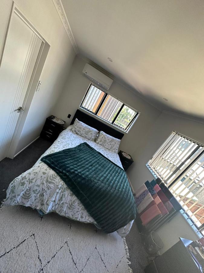 Auckand Holiday In The Golden Circle Villa Auckland Esterno foto