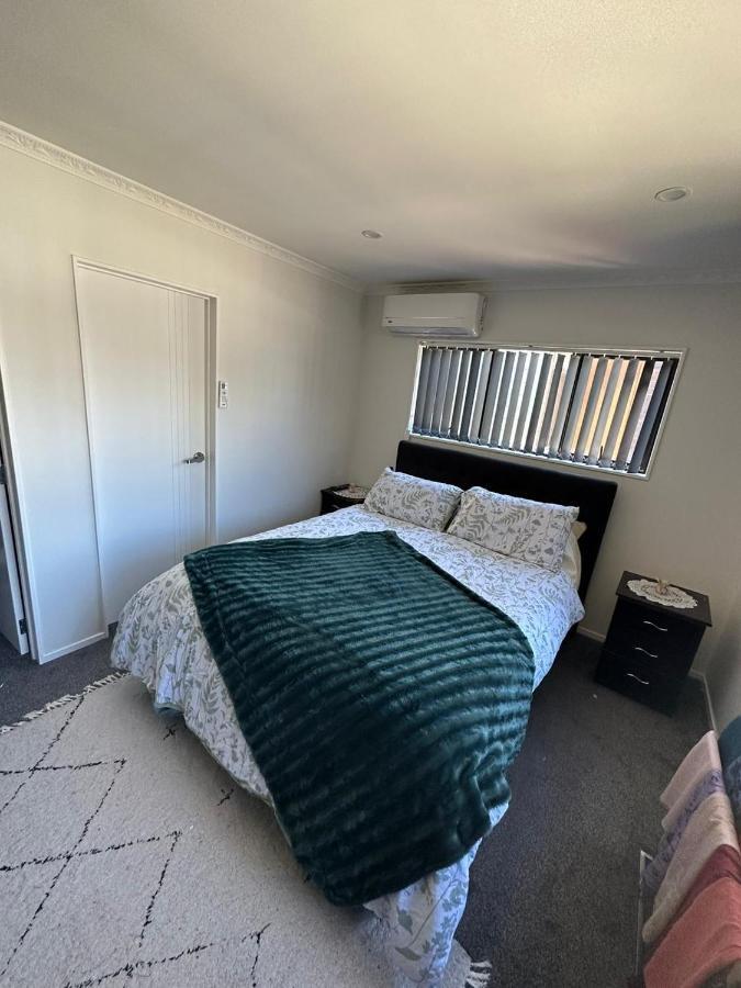 Auckand Holiday In The Golden Circle Villa Auckland Esterno foto